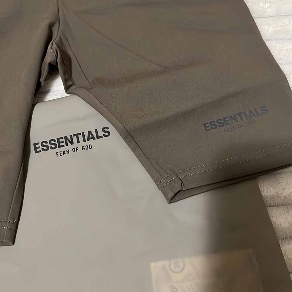 ✨SOLD✨ NWT Essential Bike Shorts - Picture 5 of 9